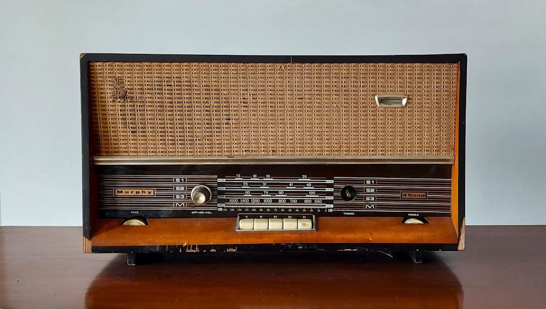 Wakker worden op je favoriete zender: alles over de wekkerradio